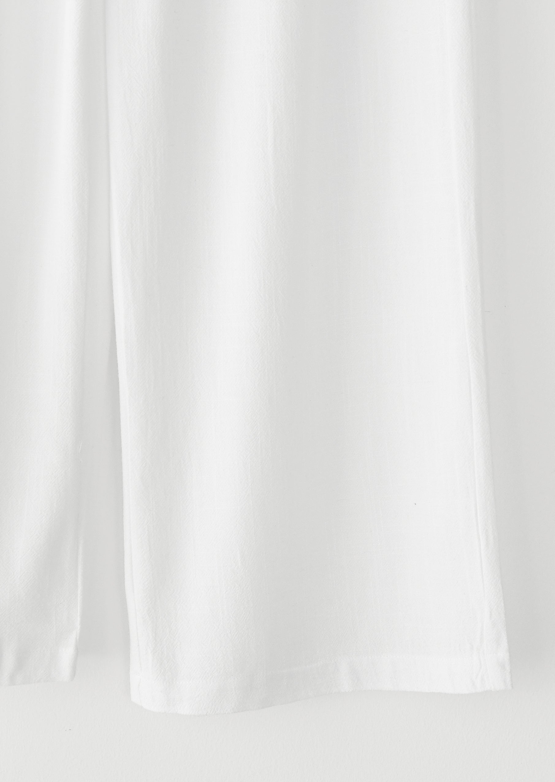 Pantalon large en lin avec cordon de serrage pour un look élégant et confortable