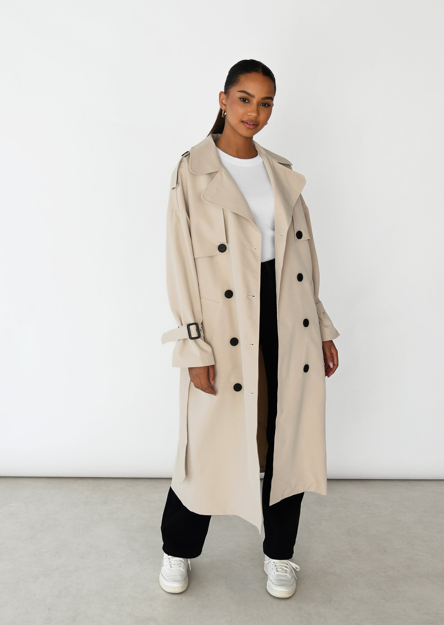 Trench-coat tendance pour une élégance intemporelle